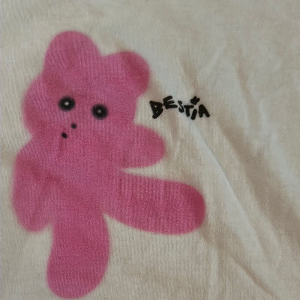 Bestia teddy White and Pink Graphic T-Shirt - Picture 2 of 7